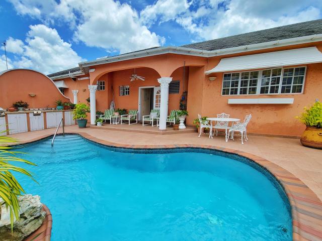 Casa De Flores, Carlton View #19, St. James, Barbados For Sale in Barbados