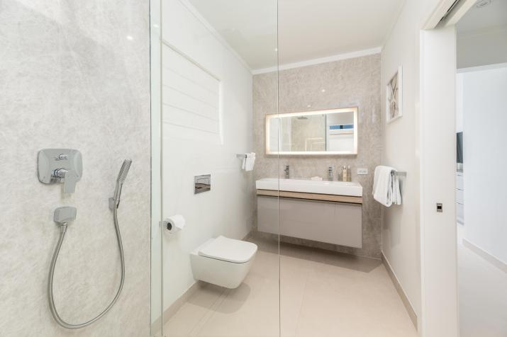 Blue Oyster Villa Barbados For Sale Bathroom 2 With Shower