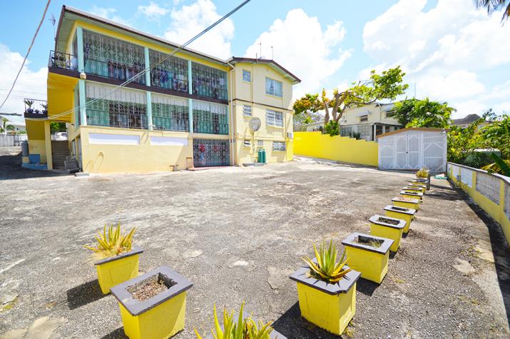 South Ridge #25 Barbados For Sale Backyard
