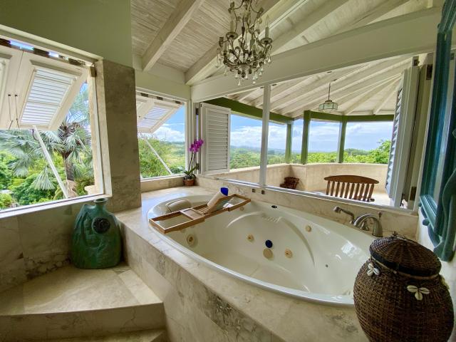 Westmoreland #3 Windrush Barbados For Sale Master Bathroom Tub