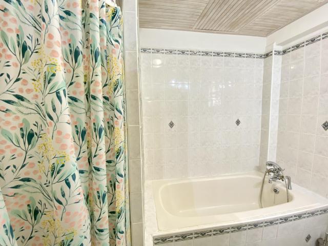 146 Heywoods Barbados Double Apartment For Sale Downstairs Ensuite Master Bathroom with Shower and Tub