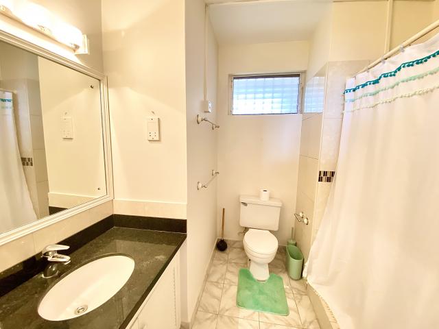 Hastings Towers Barbados 2 Bedroom Penthouse 6A Condo For Sale Bathroom