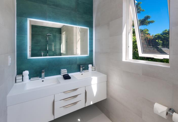 Royal Westmoreland Palm Ridge 3 'Seaduced' Barbados For Sale Bathroom 5