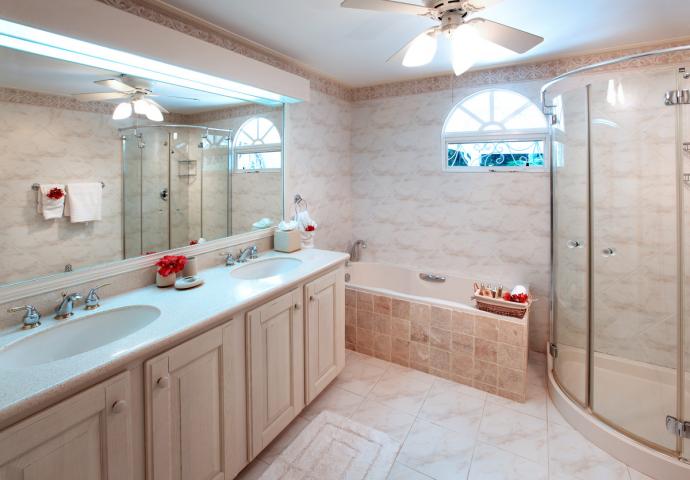 Vistamar Sandy Lane Estate Barbados For Sale Bathroom 1