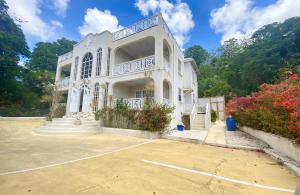 Mullins Heights Apartments, St. Peter, Barbados